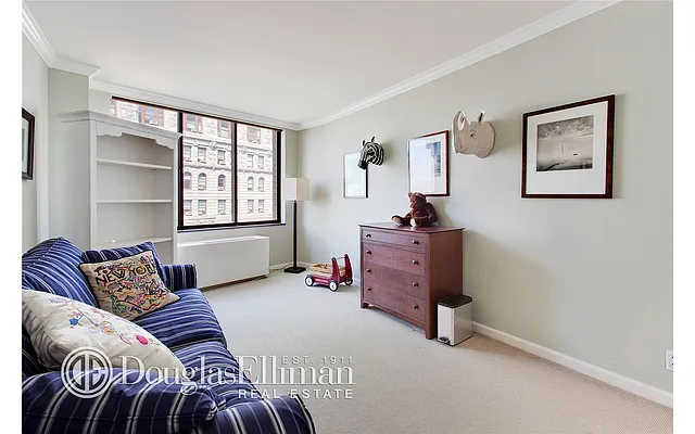 Sold by Douglas Elliman | media 29