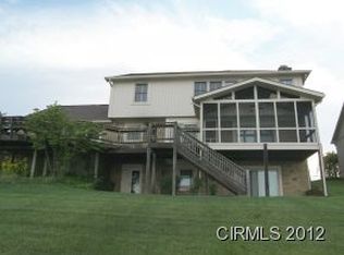411 Chris Ln, Noblesville, IN 46062