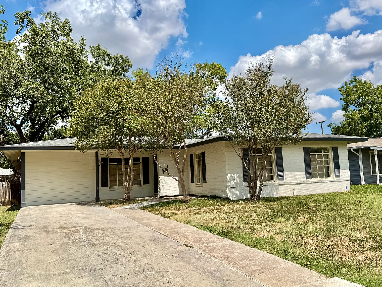 3 bed, 1750 sqft, $2,775 — Photo 1