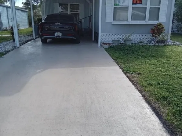 16 Santa Cruz Way, Port St Lucie, FL 34952