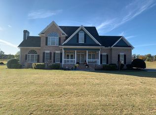 181 Woodedge Dr NE, Calhoun, GA 30701