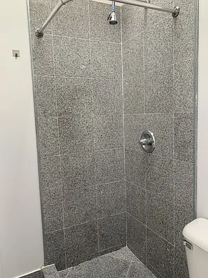 Rented by Cargon Realty | media 7