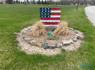 Road 8, Cecil, OH 45821