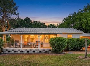406 Bluebonnet St, Fredericksburg, TX 78624