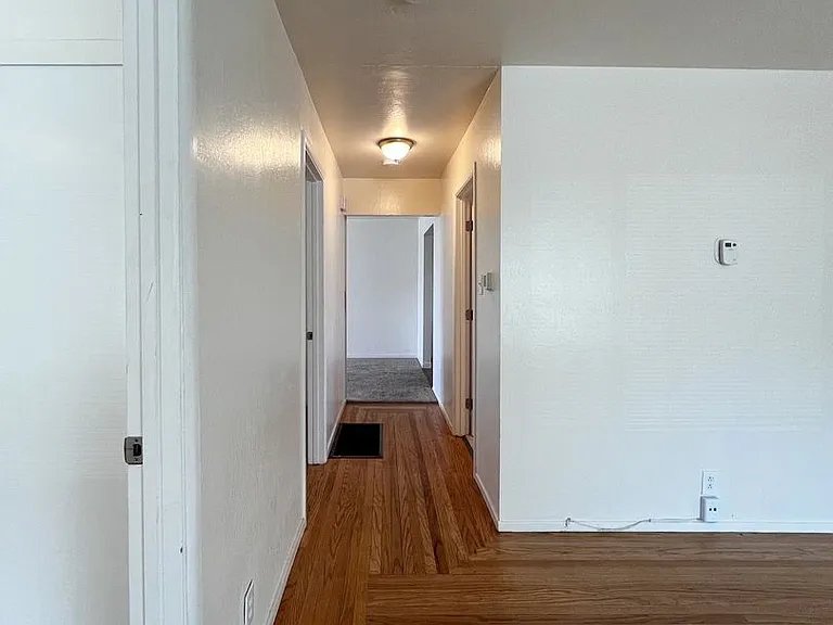 805 California Blvd — Photo 8