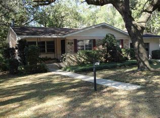 318 SW 40th Ter, Gainesville, FL 32607