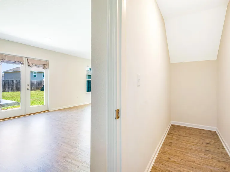 5888 Southern Bell Ct — Photo 24