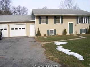 1601 Thomas Dr, Point Of Rocks, MD 21777