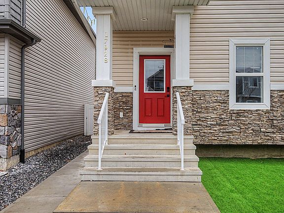 4th image of 17928 62nd St NW