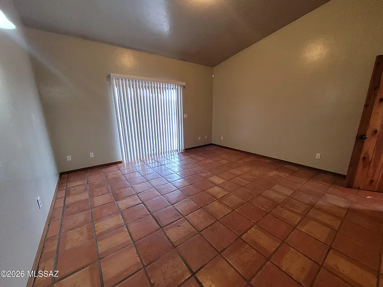 11065 E Snyder Rd — Photo 35