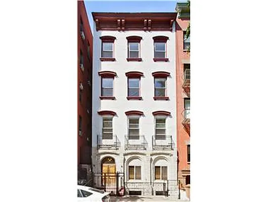 Rented by Douglas Elliman | media 25