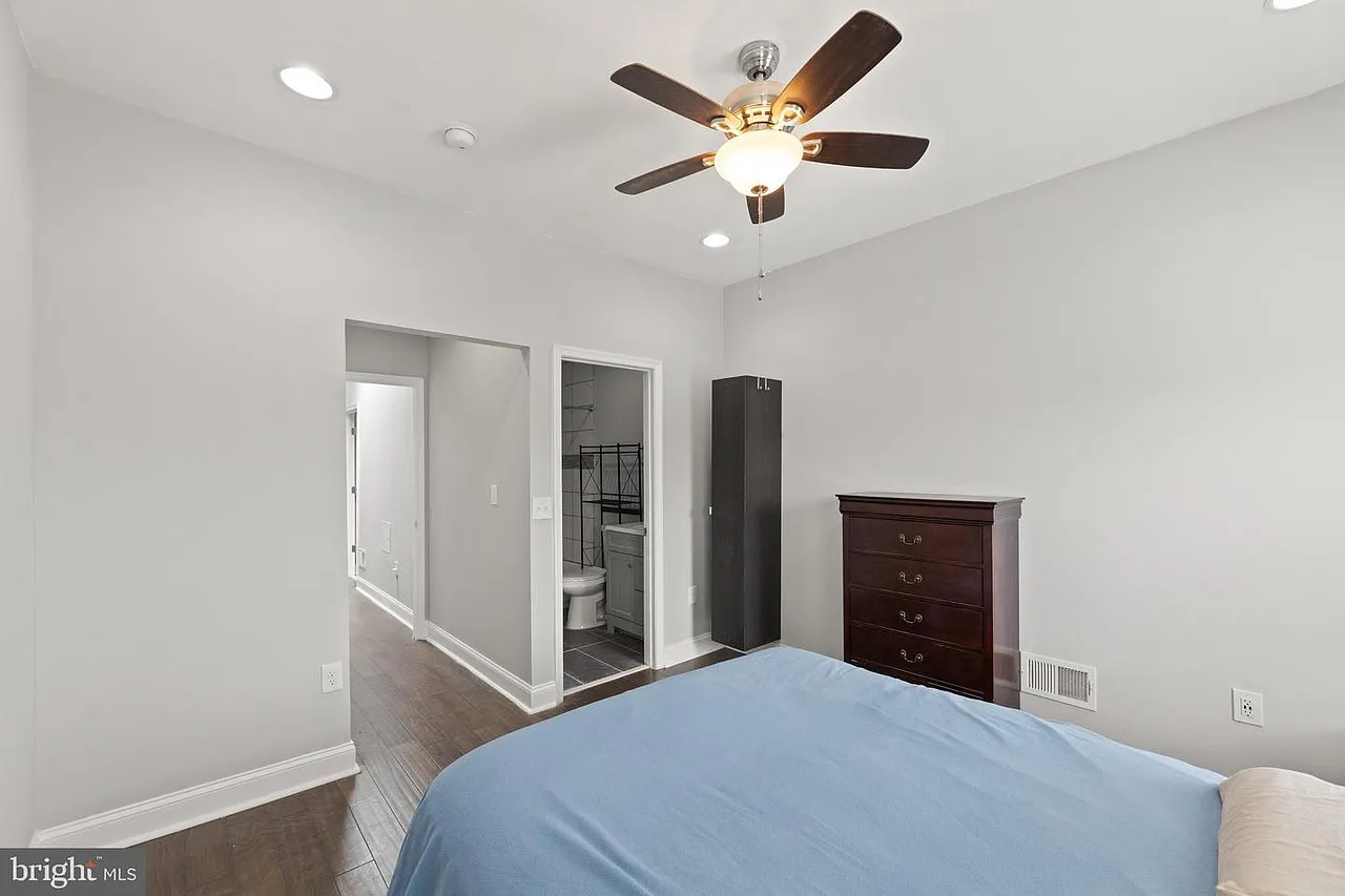 2414 Orleans St — Photo 4