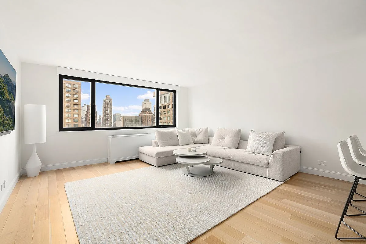 45 W 67th St APT 29C photo 1