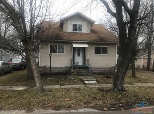 915 E 11th St, Sedalia, MO 65301