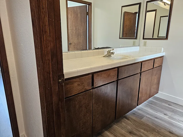 3914 Alameda Ave — Photo 18