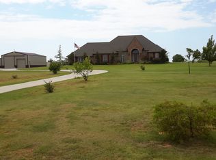 2308 SE 34th St, Moore, OK 73160
