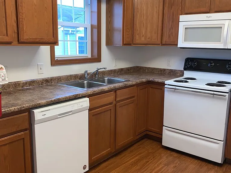 79 Ash Street — Photo 18
