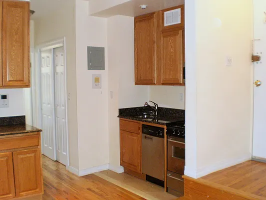 Rented by Winick Realty Group LLC | media 28