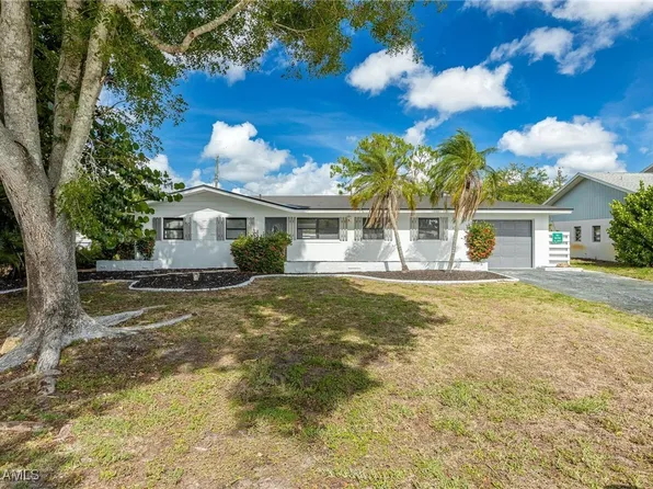 8937 Forest St, Fort Myers, FL 33907