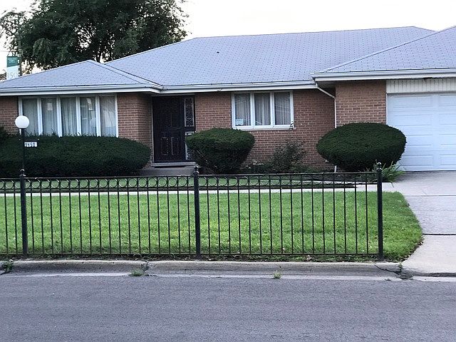 2nd image of 9450 S Indiana Ave