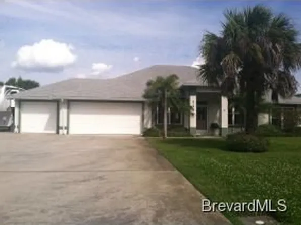 2480 Lewis St, Melbourne, FL 32901