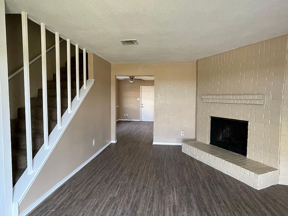 4618 W Orange St, Pearland, TX 77581 Zillow