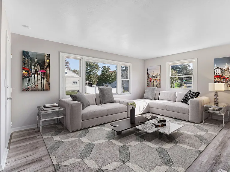 134 Alexander Ave — Photo 12