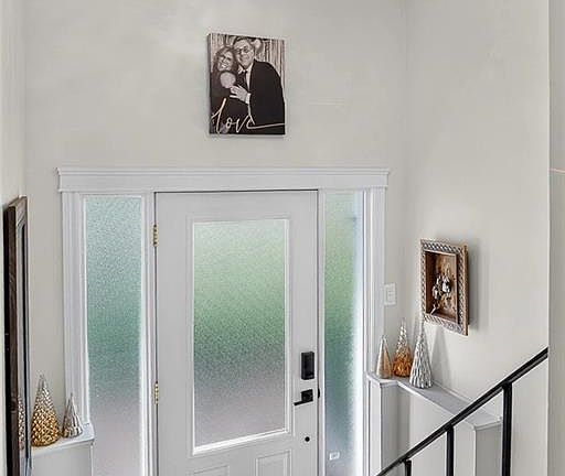 4th image of 8 Parkdale Ave