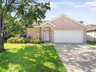 8360 Riversprings Dr, Hurst, TX, 76053