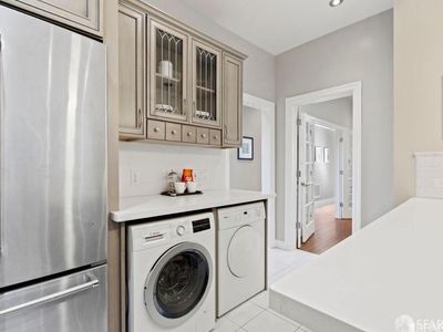 220 Corbett Ave - Image 3