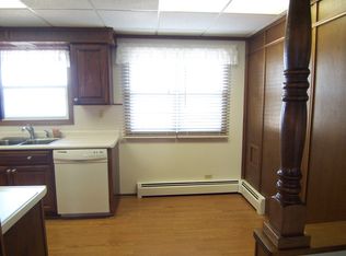 10460 Point Pleasant Rd, Chisago City, MN 55013