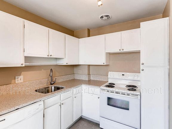5th image of 1111 N Ash St APT 609