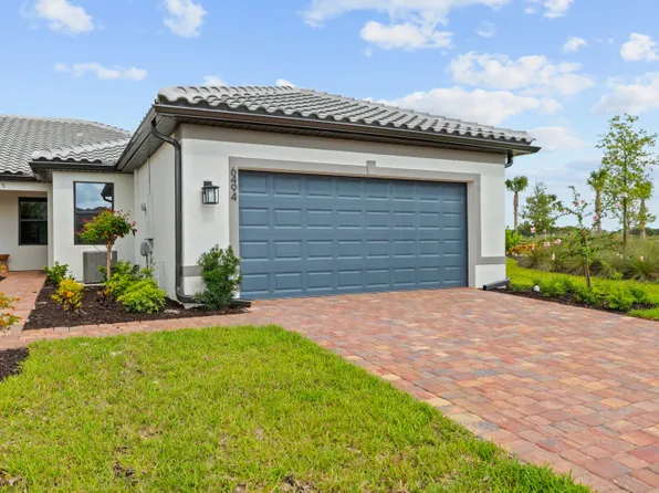 6431 Memorial Lane Ave, Immokalee, FL 34142