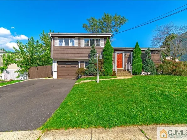 18 Andrew St, Old Bridge, NJ 08857
