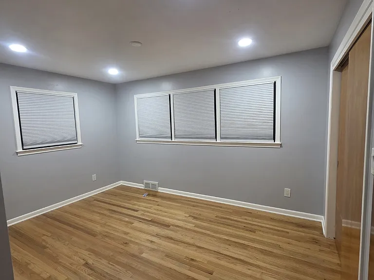 8429 Whitefield St — Photo 5