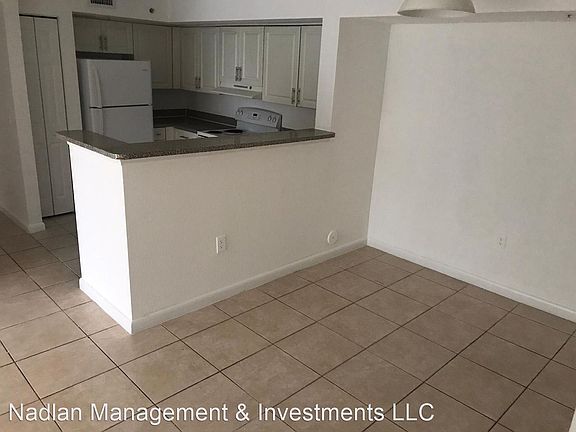 3rd image of 13770 NE 3rd Ct APT 104
