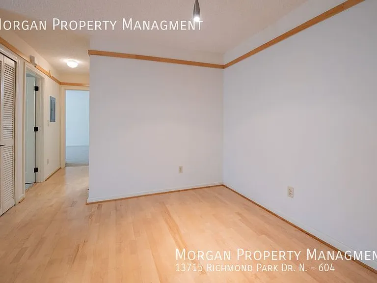 13715 Richmond Park Dr N #604 — Photo 15