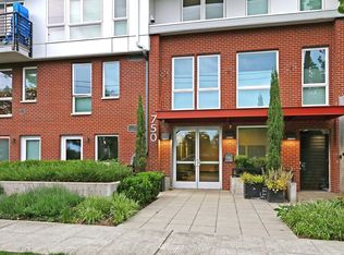 750 11th Ave E #502, Seattle, WA 98102