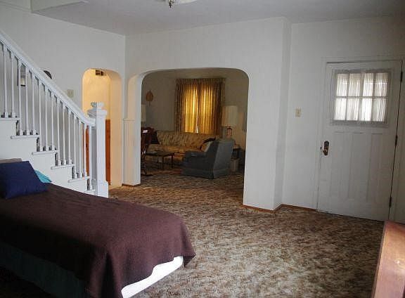 4th image of 1105 Monroeville Ave