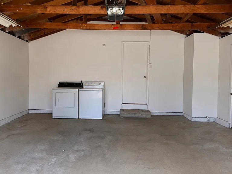 1608 Delta Dr — Photo 15