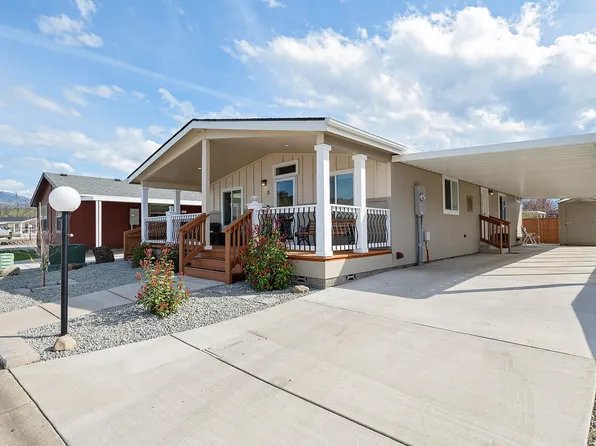 4601 S Pacific Hwy Unit 11, Phoenix, OR 97535