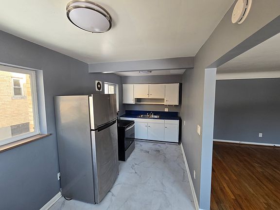 5th image of 3570 Carmel Ter APT 1