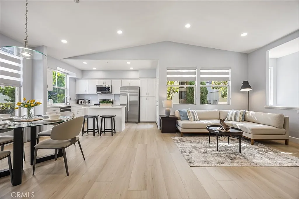 2 bed, 1069 sqft, $3,750 — Photo 1