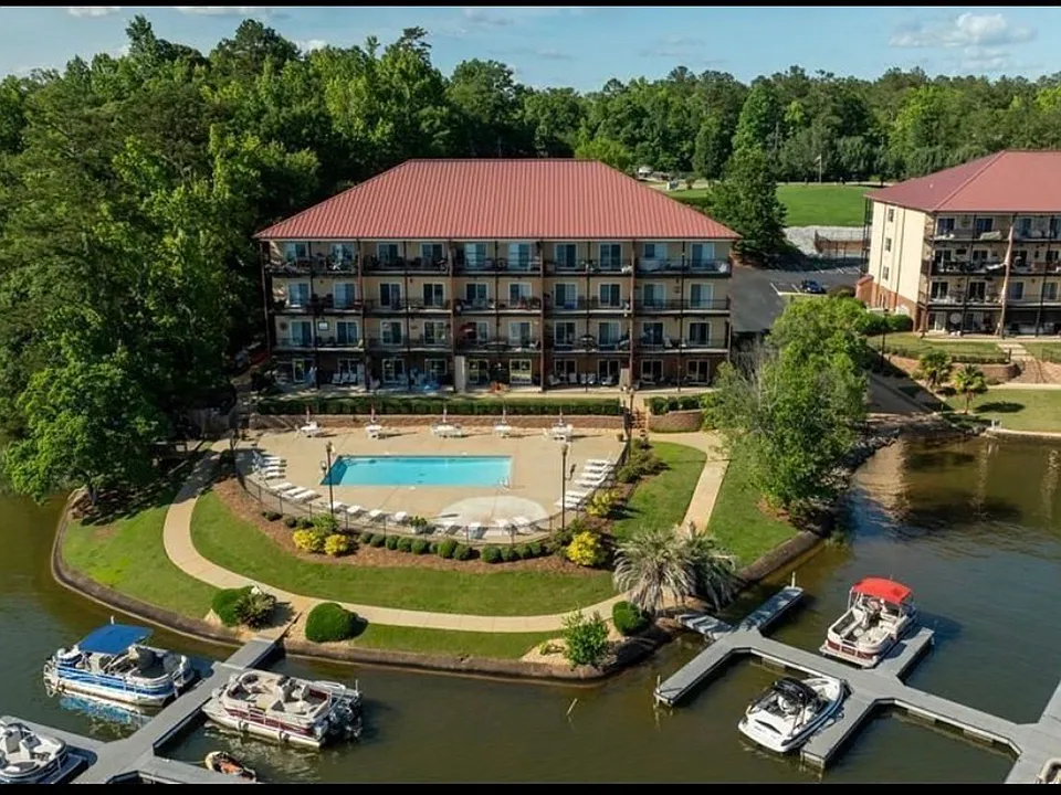 111 Lee Road 802 #114