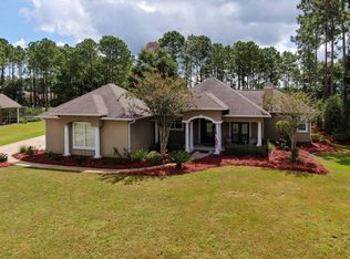 580 Club House Dr W, Freeport, FL 32439