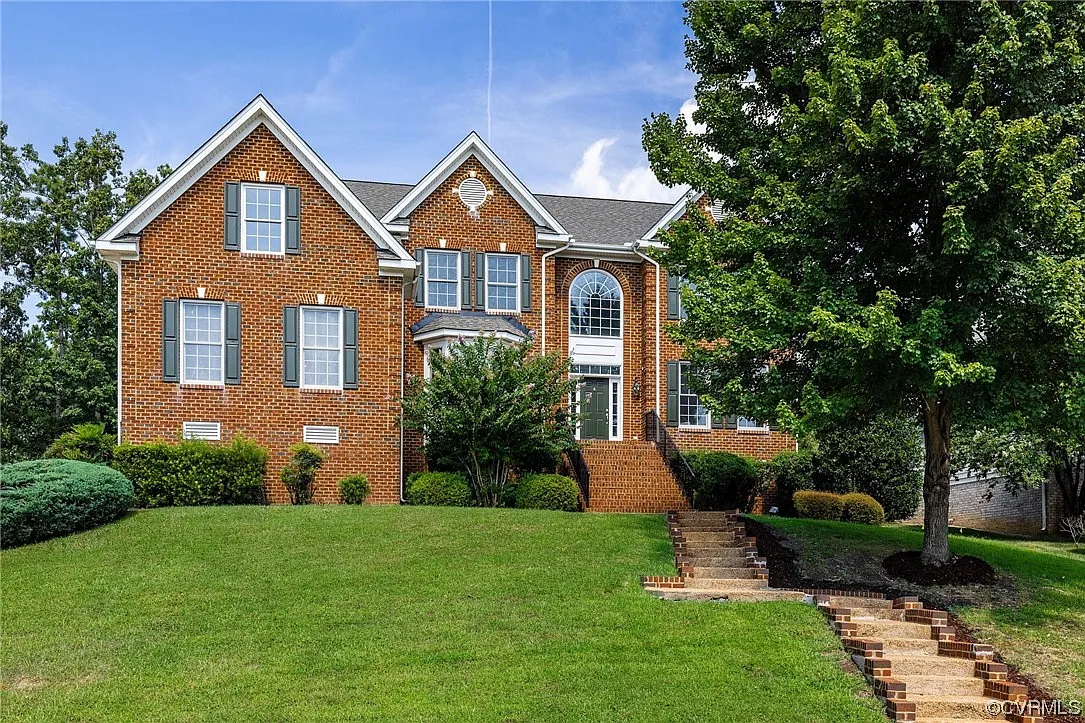 1343 Gravatt Way photo 1