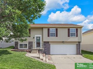 17817 Olive St, Omaha, NE 68136