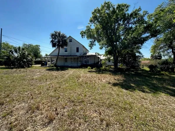520 S 10th St, Lake Wales, FL 33853