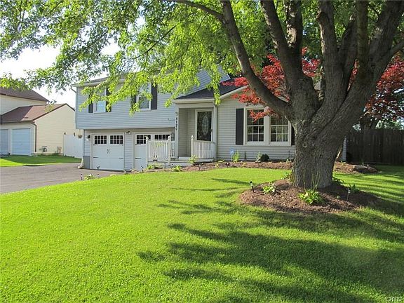 3rd image of 8120 Rapallo Way