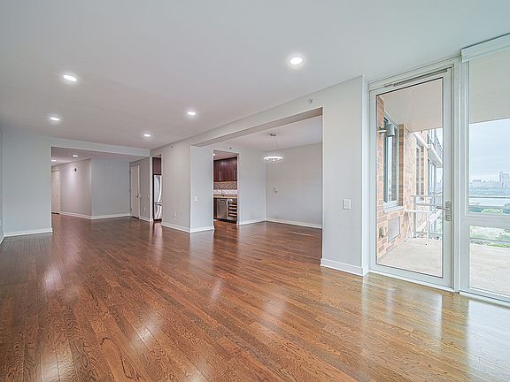 5th image of 1108 Hudson Park #1108
